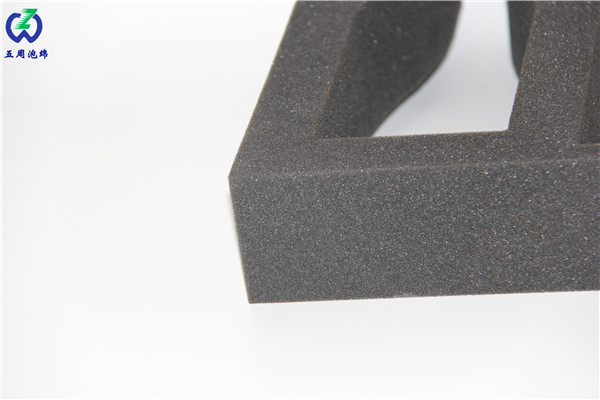 隔音海綿在汽車(chē)上面的應(yīng)用